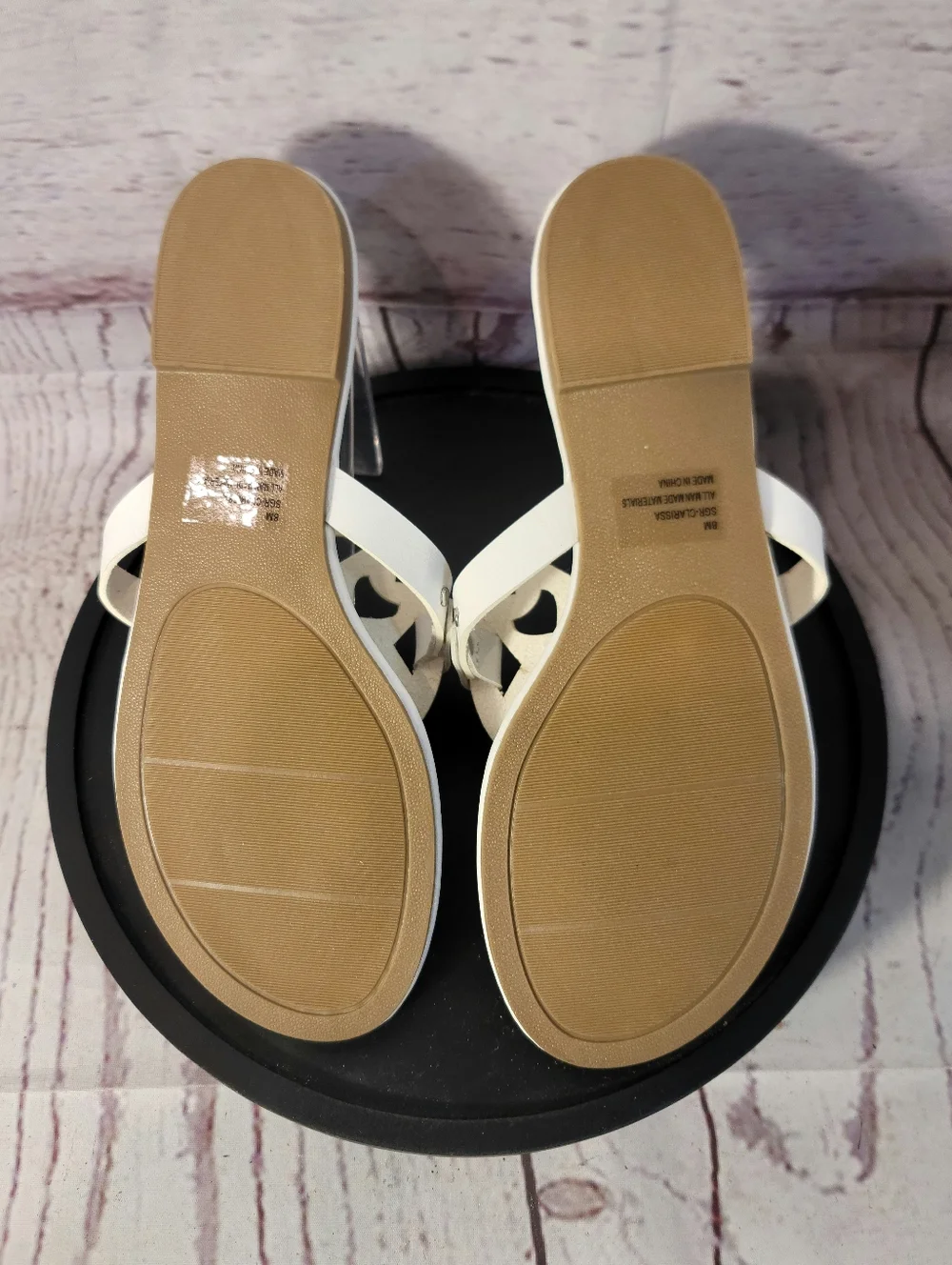 Sugar Clarissa Women's Medallion Cutout Thong Sandals - White - Size 8M - NWOT - Picture 6 of 8
